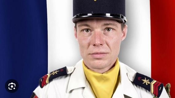 Un deuxième soldat Français est mort ce mercredi 22 avril. Le caporal-chef Anicet Girardin a succombé à ses blessures après avoir été grièvement blessé dans la même attaque où a été tué Florian Montorio le 18 avril dernier.