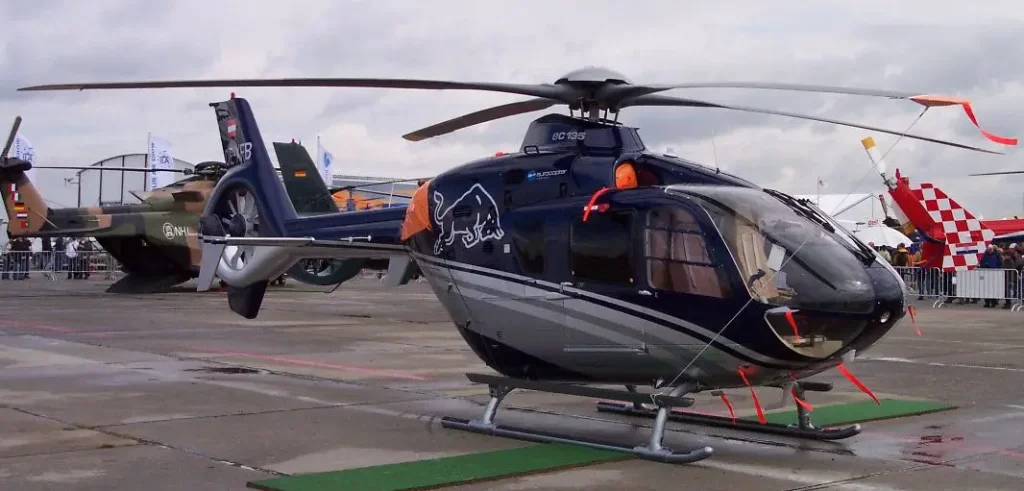 Hélicoptère Indra EC135