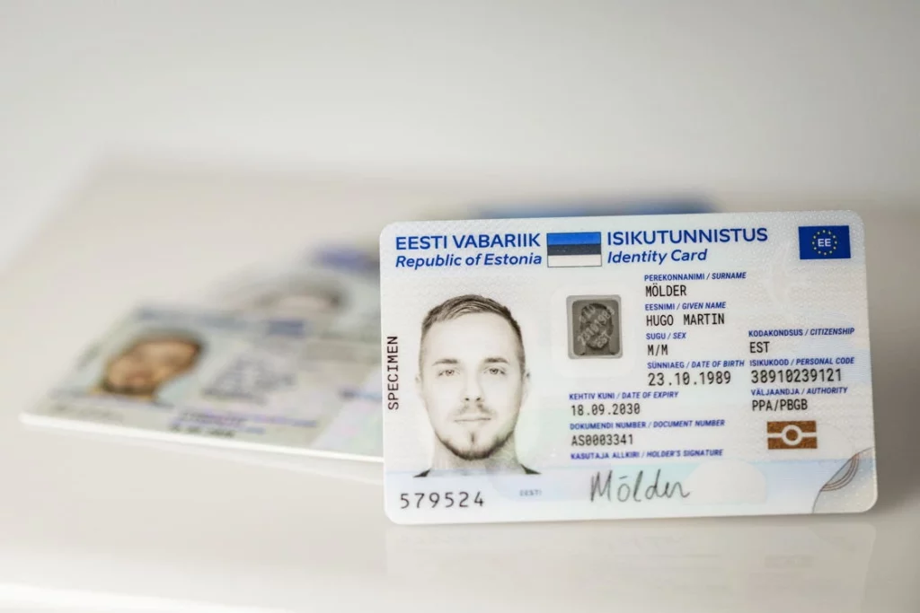 Nouvelles cartes d'identité éléctronique en Estonie développées par Thales