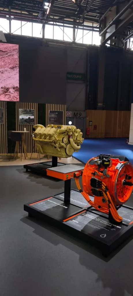 Systèmes d'alimentation électrique Scania à Eurosatory
