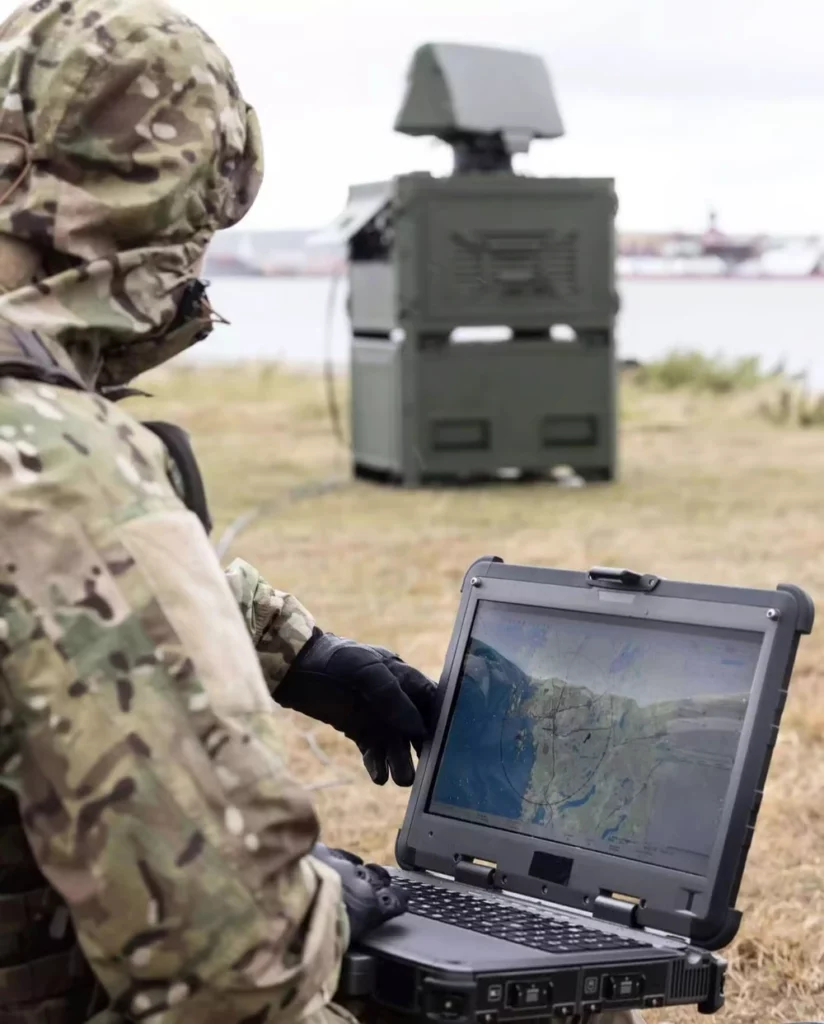 radar Giraffe 1X Saab avec ordinateur de controle