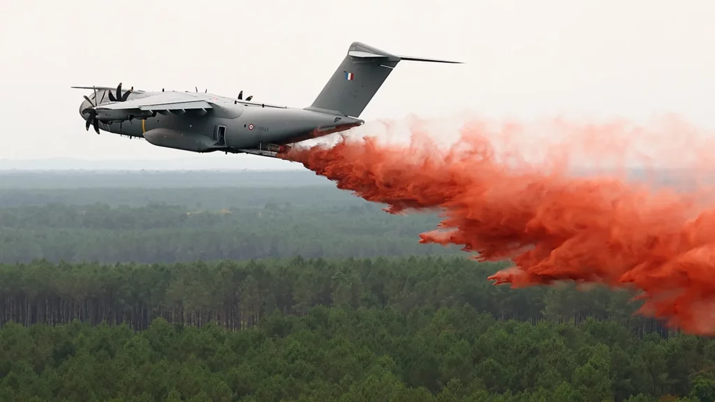 avion A400M incendie france