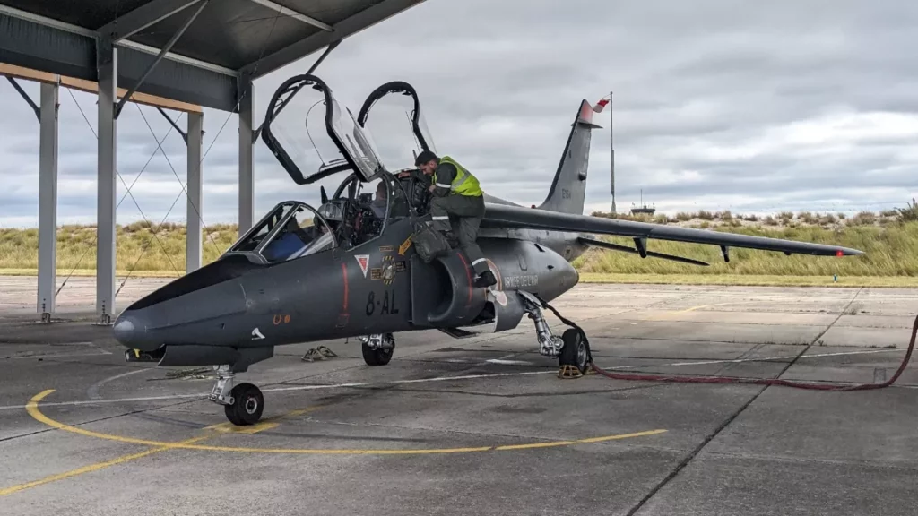Formation pilotes ukrainiens avions de combat