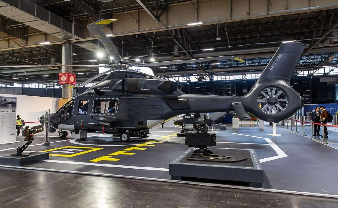 L’hélicoptère H160M d’Airbus exposé dans la zone statique du salon Euronaval 2024
